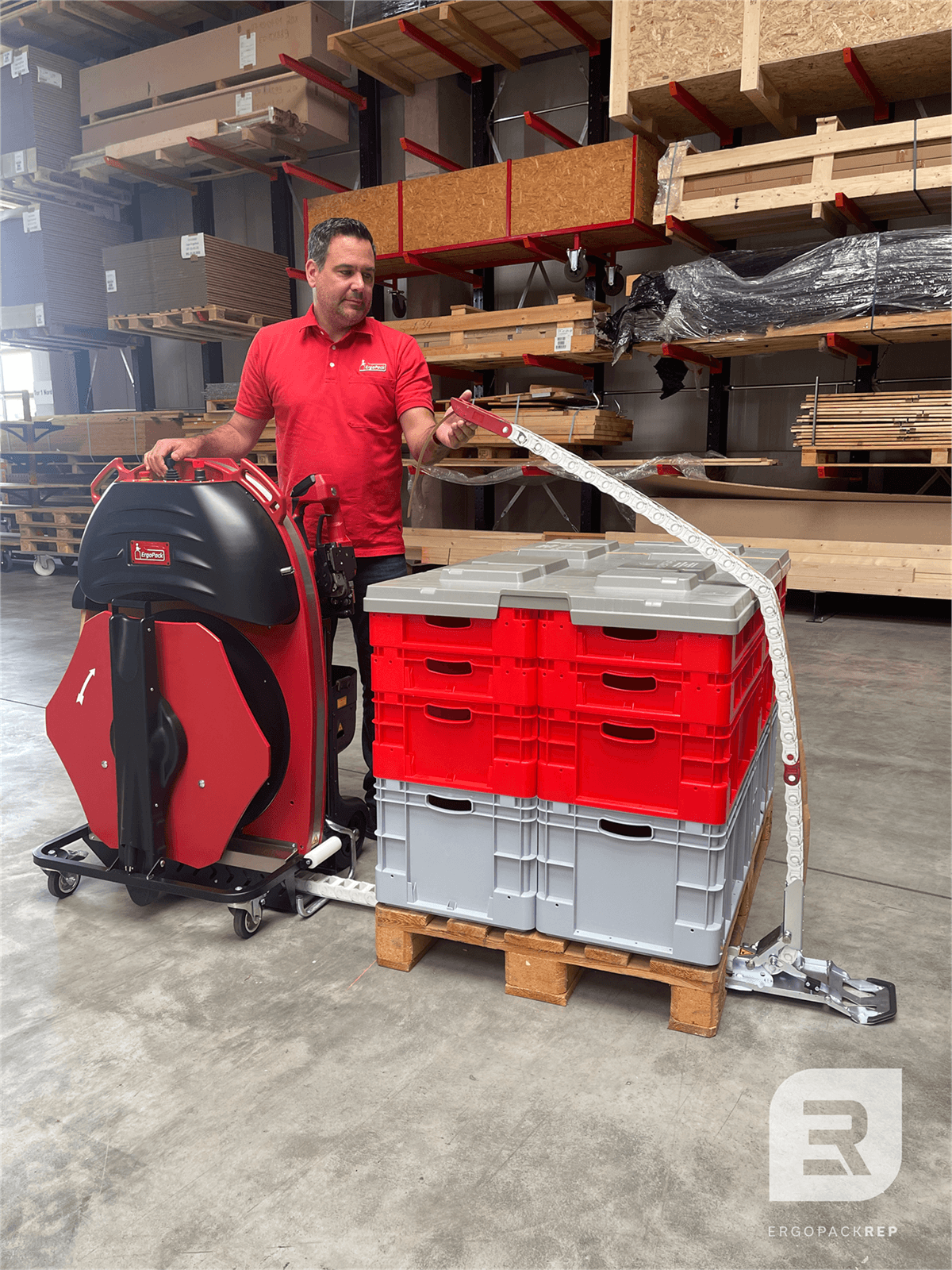 ErgoPack mobile pallet strapping machine improving dispatch efficiency in warehouse aisles