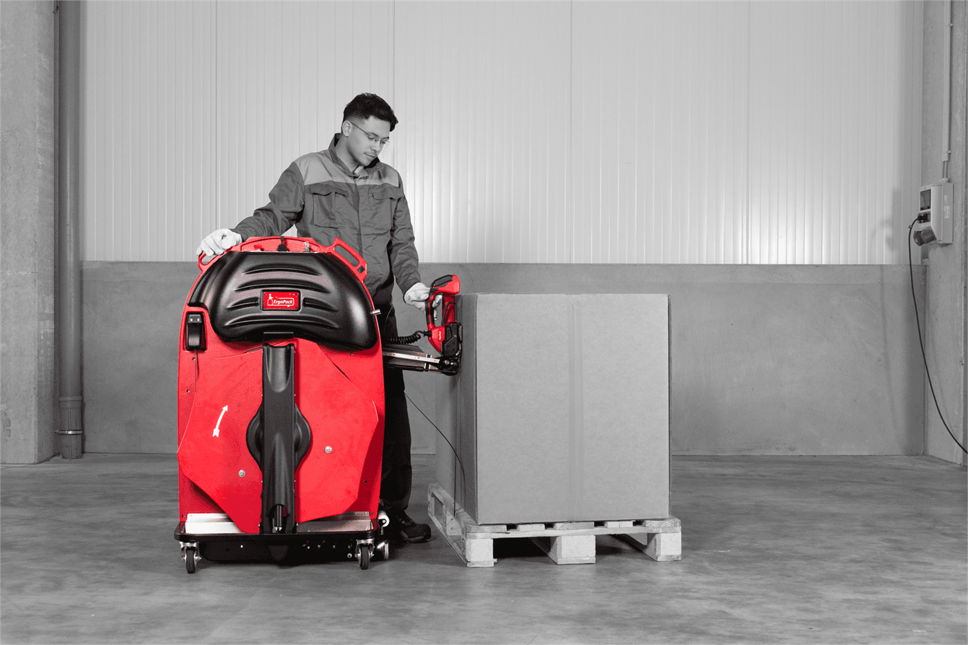 Automated Pallet Strapping: ROI, Throughput and When Mobile Automation Wins